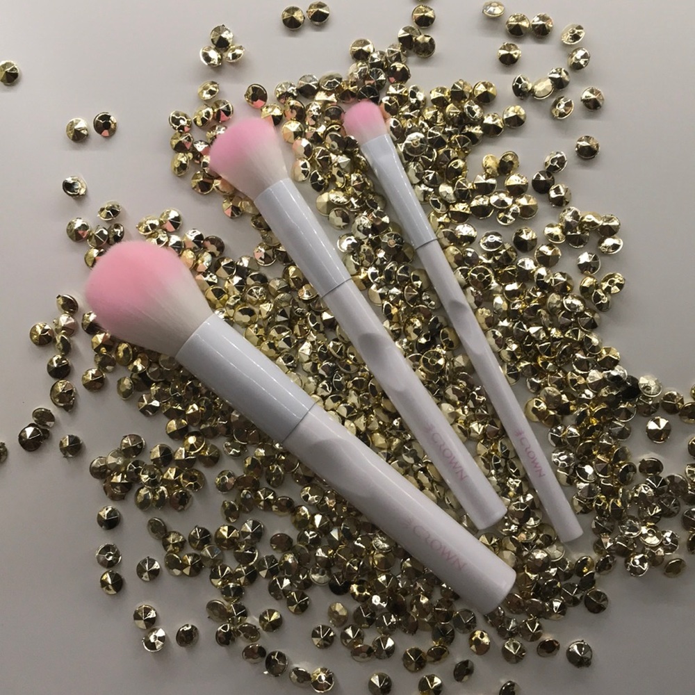 3PC Crown Pro Trio Brush Set
(WH100)